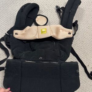 Lillebaby complete all seasons carrier